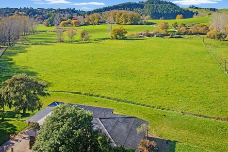 Photo of property in 193a Omokoroa Road, Omokoroa, 3114