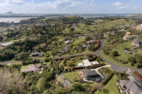Photo of property in 4r Estates Terrace, Welcome Bay, Tauranga, 3175