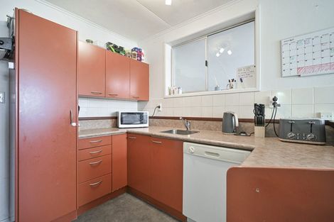 Photo of property in 2/34 Te Aute Road, Havelock North, 4130