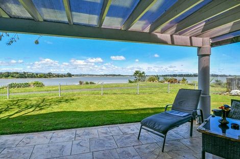 Photo of property in 21 Crannich Place, Wattle Downs, Auckland, 2103