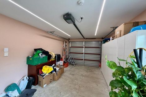 Photo of property in 9 Crestlands Place, Papakura, 2110