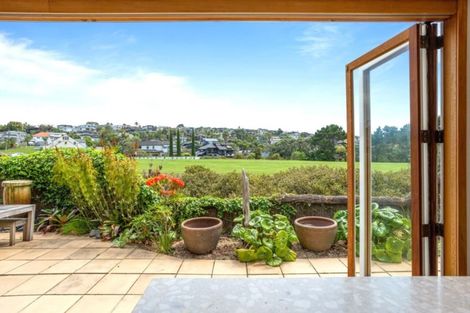 Photo of property in 3/37 Prospect Terrace, Milford, Auckland, 0620