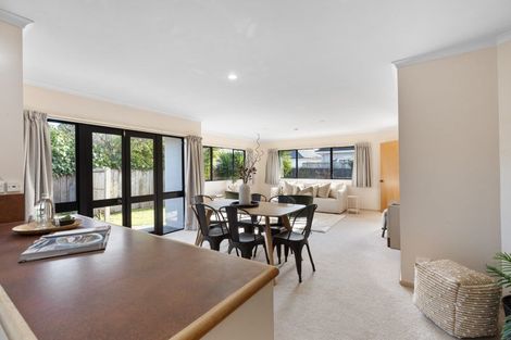 Photo of property in 20a East Street, Terrace End, Palmerston North, 4410