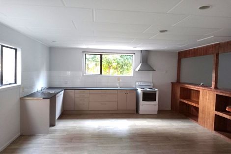 Photo of property in 105 Tidal Road, Mangere, Auckland, 2022