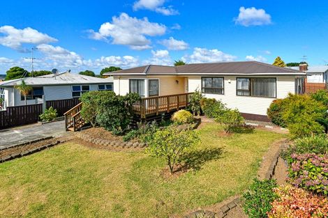 Photo of property in 8 Capella Place, Manurewa, Auckland, 2102