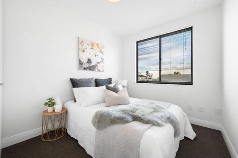 Photo of property in 1a/2 Elizabeth Street, Petone, Lower Hutt, 5012