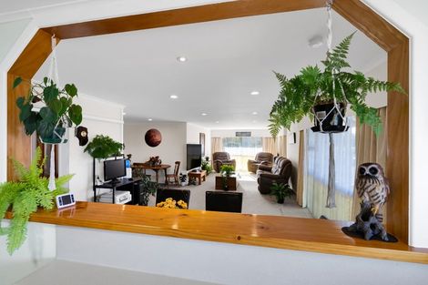 Photo of property in 37 Warwick Road, Stratford, 4332