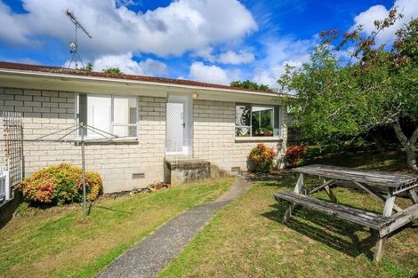 Photo of property in 2/19 Hamilton Place, Glenfield, Auckland, 0629