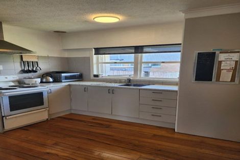 Photo of property in 2/8 Adrienne Place, Onehunga, Auckland, 1061