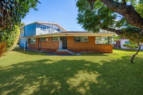 Photo of property in 3 Halcyon Place, Papatoetoe, Auckland, 2025