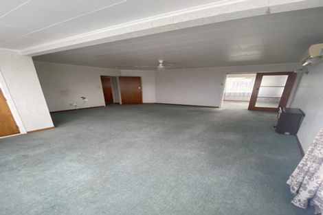 Photo of property in 5 Harlech Street, Levin, 5510