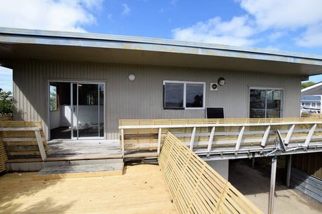 Photo of property in 62 Royal Road, Massey, Auckland, 0614