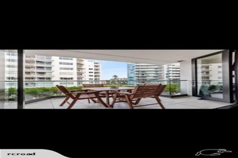 Photo of property in 2/6 Marine Parade, Mount Maunganui, 3116