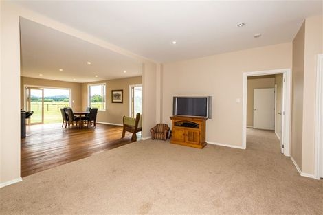 Photo of property in 52 Stonyflat Road, Loburn, Rangiora, 7472