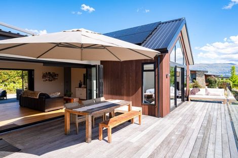 Photo of property in 11 Clutha Place, Wanaka, 9305