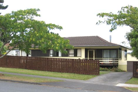 Photo of property in 7 West Harbour Drive, West Harbour, Auckland, 0618