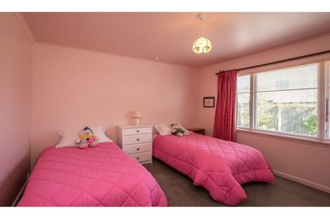 Photo of property in 37 Holly Road, St Albans, Christchurch, 8014