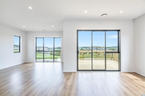 Photo of property in 32 Ta Moko Drive, Gulf Harbour, 0930