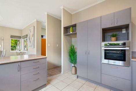Photo of property in 8 Neaptide Close, Red Beach, 0932