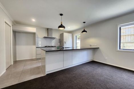 Photo of property in 1a Te Reinga View, Tawa, Wellington, 5028