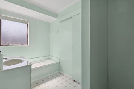 Photo of property in 7 Cathie Place, Karori, Wellington, 6012