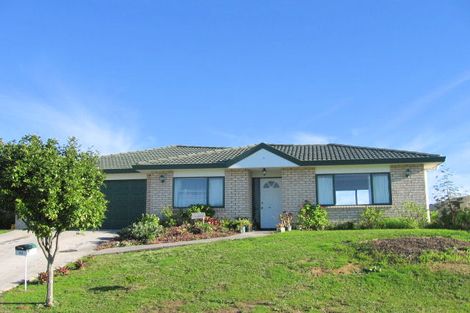 Photo of property in 39 Fleetwood Drive, Henderson, Auckland, 0612