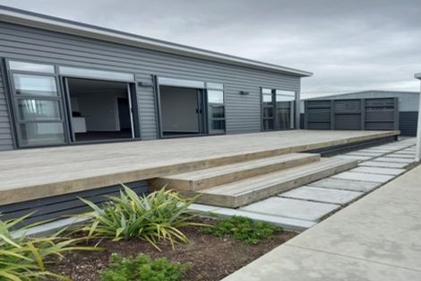 Photo of property in 1a Warren Street, Foxton Beach, 4815