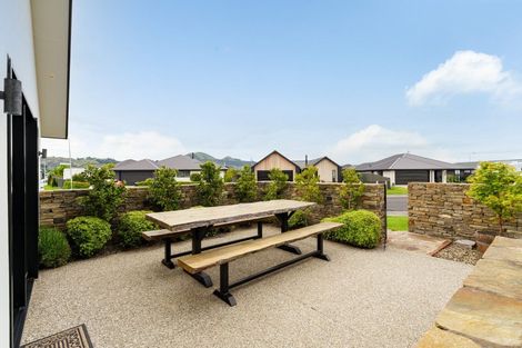Photo of property in 18 Caledonia Drive, Mosgiel, 9024