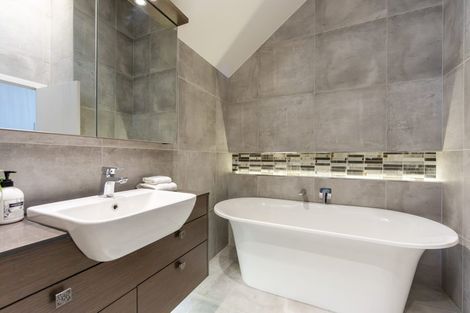 Photo of property in 11 Tuatini Place, Long Bay, Auckland, 0630