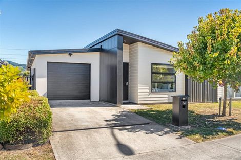 Photo of property in 34 Te Kaeaea Crescent, Wallaceville, Upper Hutt, 5018