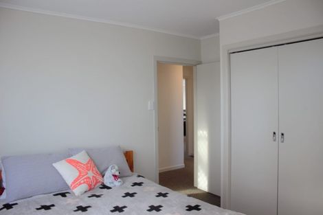 Photo of property in 90 Matipo Road, Te Atatu Peninsula, Auckland, 0610