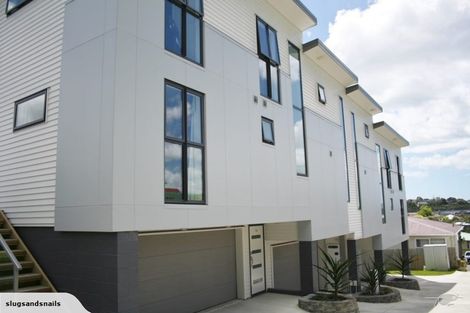 Photo of property in 16b Woodall Place, Totara Vale, Auckland, 0627