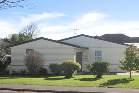 Photo of property in 25 Strowan Avenue, Fairfield, Hamilton, 3214