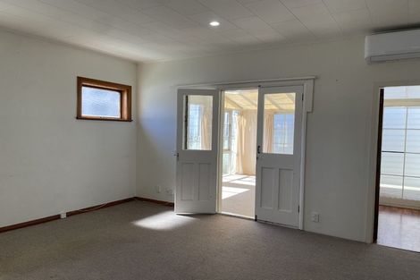Photo of property in 72 Miro Street, Miramar, Wellington, 6022