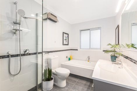 Photo of property in 80 Te Puia Drive, Aotea, Porirua, 5024