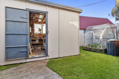 Photo of property in 107b Ocean Road, Whangamata, 3620