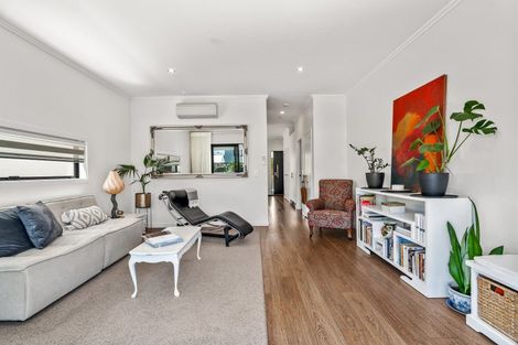 Photo of property in 18 Saltmarsh Road, Hobsonville, Auckland, 0616