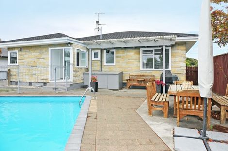 Photo of property in 4 Pembroke Street, Taradale, Napier, 4112