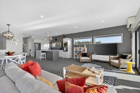 Photo of property in 33 Hihitahi Rise, Paihia, 0200