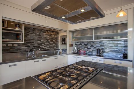 Photo of property in 263 Manly Street, Paraparaumu Beach, Paraparaumu, 5032