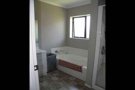 Photo of property in 1270 Hazelmere Crescent, Te Awamutu, 3800