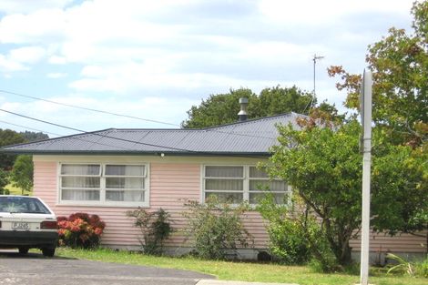 Photo of property in 1/289 Rangatira Road, Beach Haven, Auckland, 0626