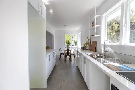 Photo of property in 27 Gilray Avenue, Maraenui, Napier, 4110