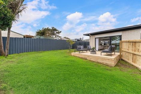 Photo of property in 1/10 Statesman Street, Henderson, Auckland, 0612