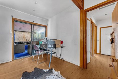 Photo of property in 87 Smythe Road, Henderson, Auckland, 0612