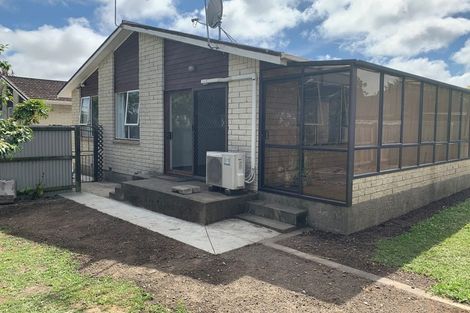 Photo of property in 32 Prestons Road, Redwood, Christchurch, 8051