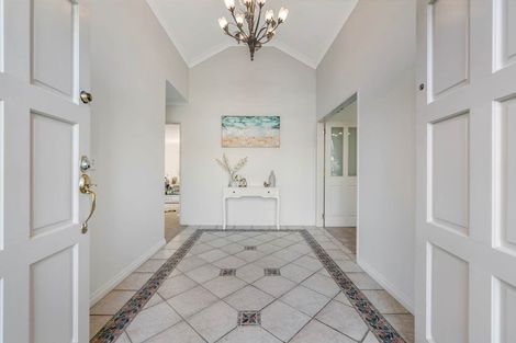 Photo of property in 10 Limerick Place, Dannemora, Auckland, 2016