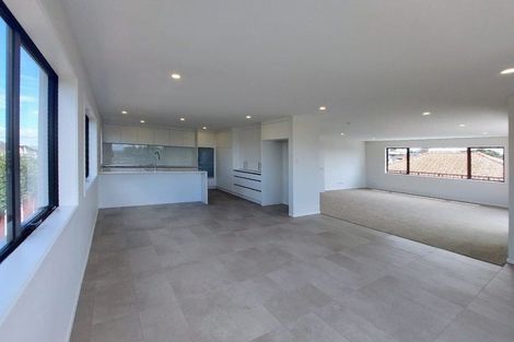 Photo of property in 1/122a Bucklands Beach Road, Bucklands Beach, Auckland, 2012