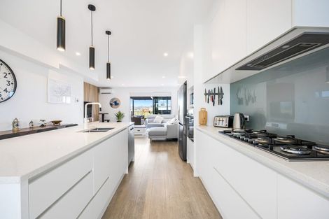 Photo of property in 100 Tarapuka Road, Westgate, Auckland, 0814