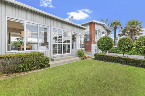 Photo of property in 58 Sunrise Avenue, Mairangi Bay, Auckland, 0630